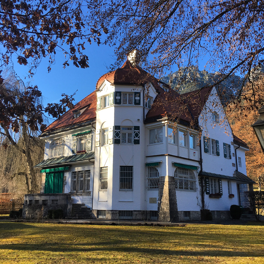 B4DB7B1A-9523-44EE-8837-B1C17684BEC2_1_105_c